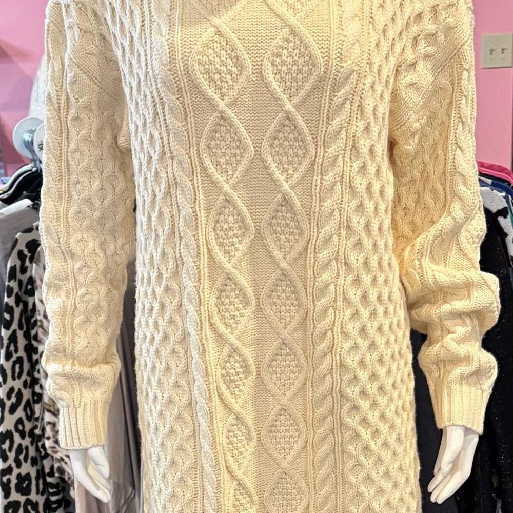 NWOT Stellah Ivory Chunky Turtleneck Sweater Dress Size: M