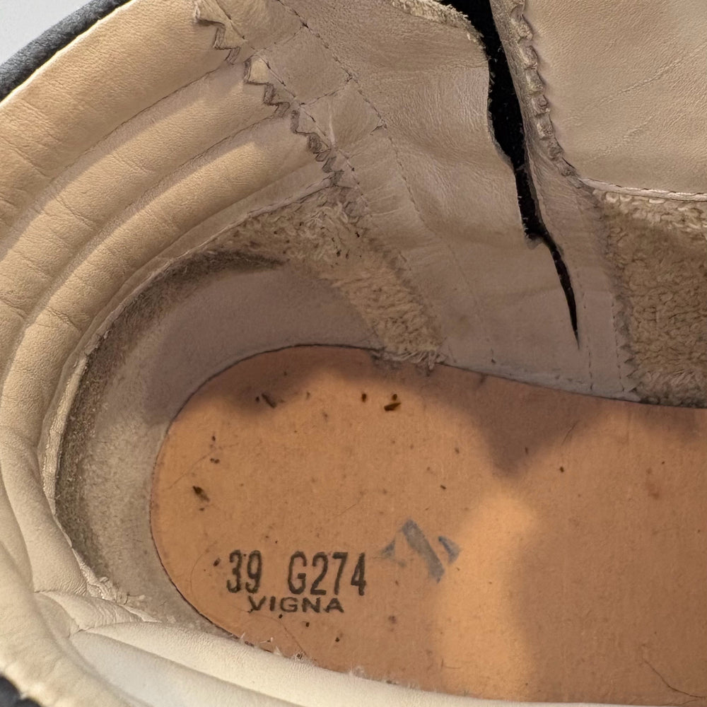 
                      
                        Golden Goose Slide High-Top with White Star Suede & Leather Sneakers Size:39
                      
                    