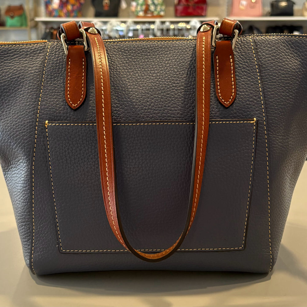 
                      
                        RARE NWT Dooney & Bourke Pebble Grain Maxine Tote in Midnight Blue
                      
                    