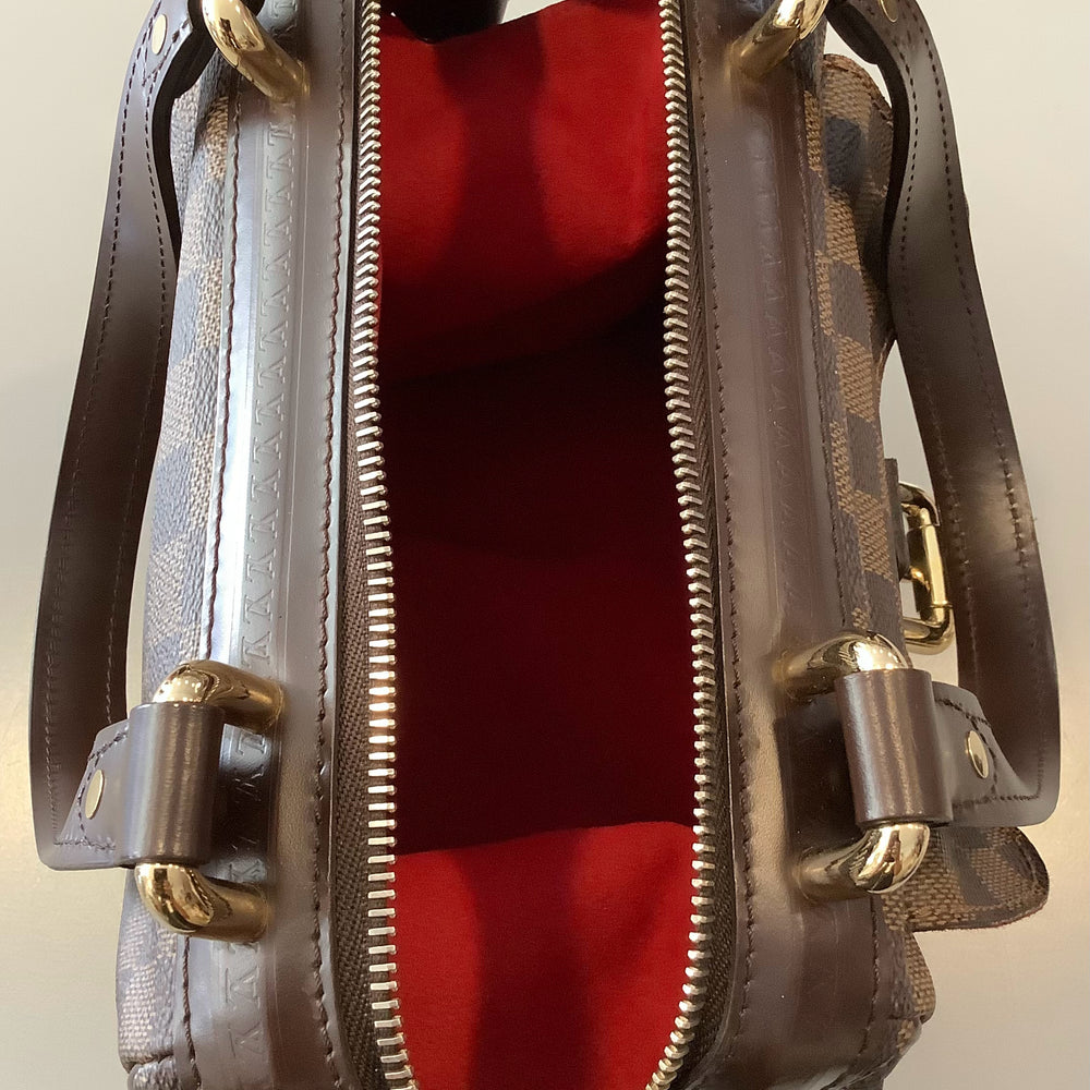 
                      
                        Louis Vuitton Knightbridge Damier Handbag
                      
                    