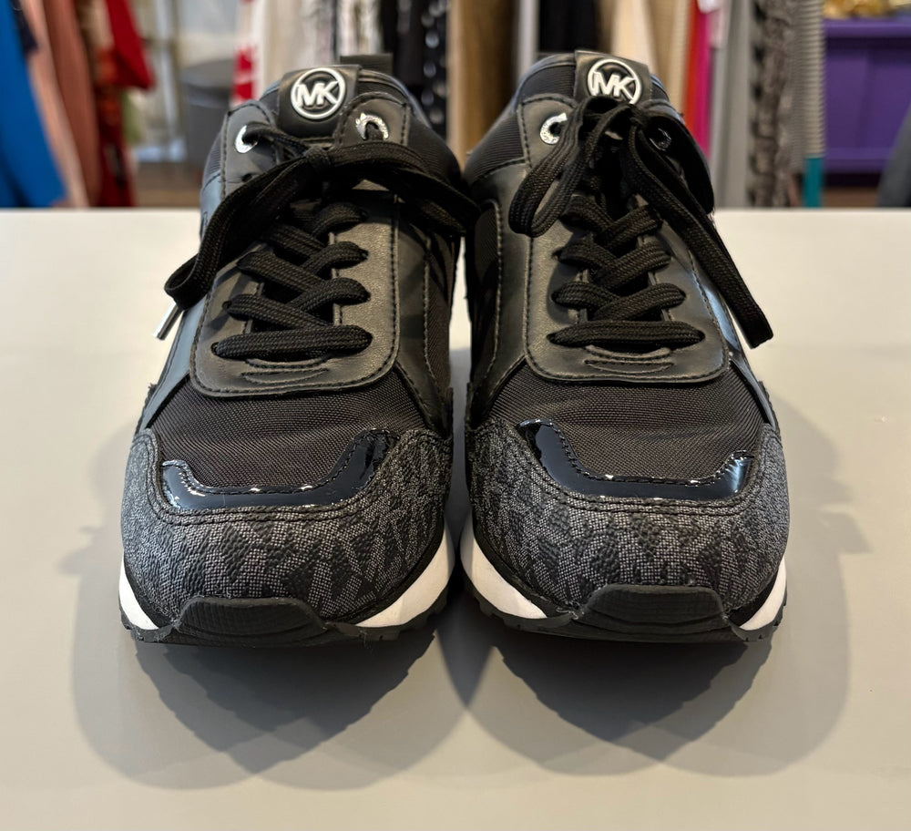 Michael Kors Wilma Logo Black & White Trainer Sneakers Size:9M