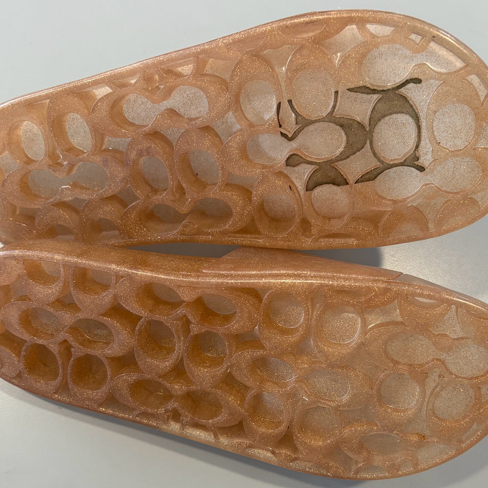 
                      
                        Coach Ulyssa Rubber Dark Gold Slides Size 8b
                      
                    