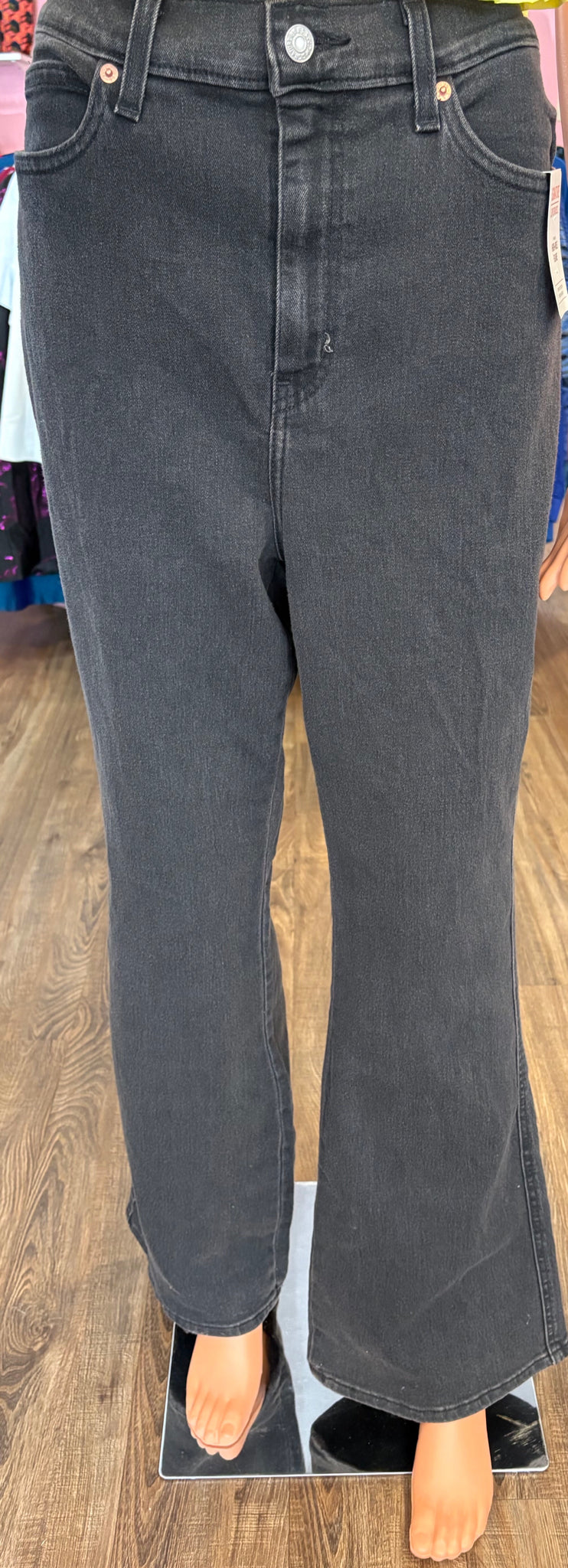 NWT  Levi Strauss & Co. High-Rise Flare Black Jeans Size 12/W31