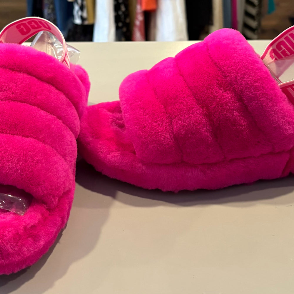 8 UGG Sandal Slides