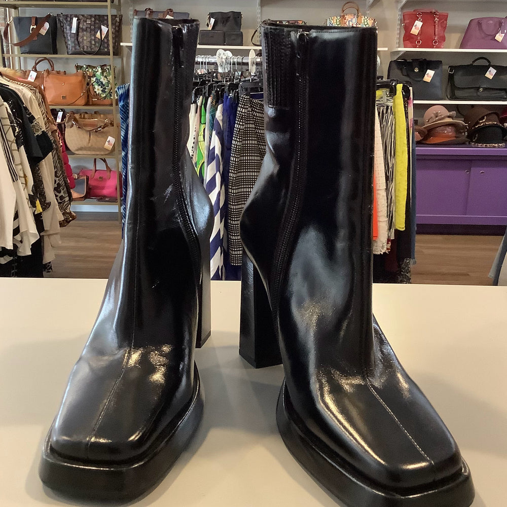 9 jeffreycampbell Platform Booties