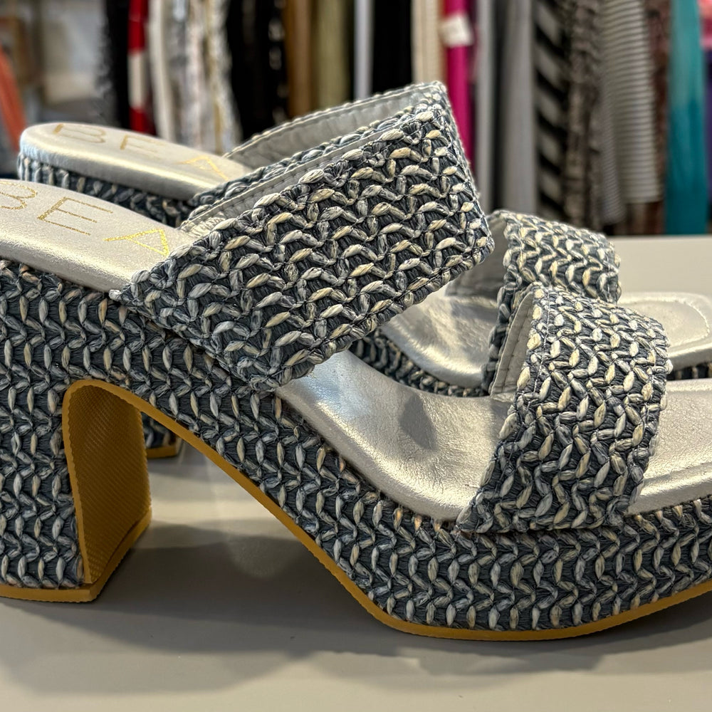 
                      
                        Beach by Matisse Blue Woven Platform Sandal Heels Size:10M
                      
                    