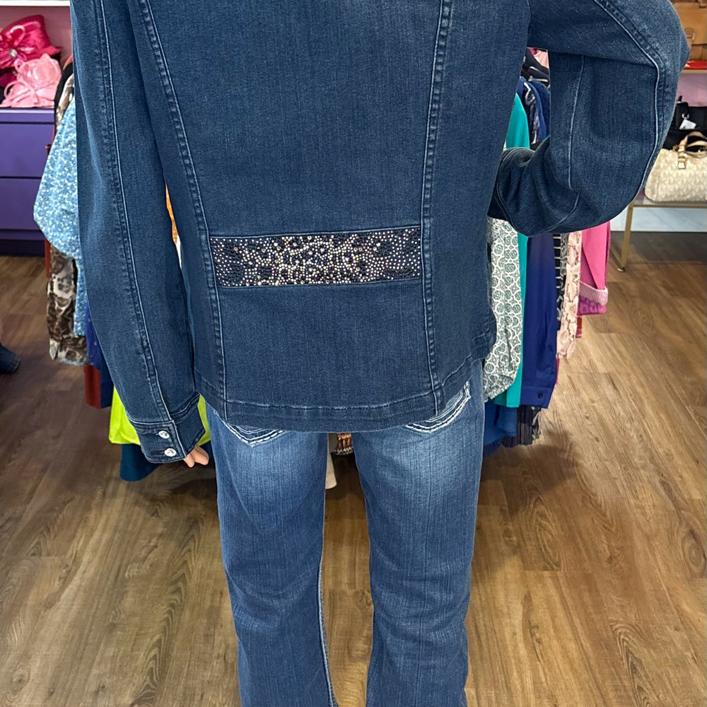 
                      
                        Christine Alexander Denim Jacket with Cheetah Rhinestone Detailing Size:M
                      
                    
