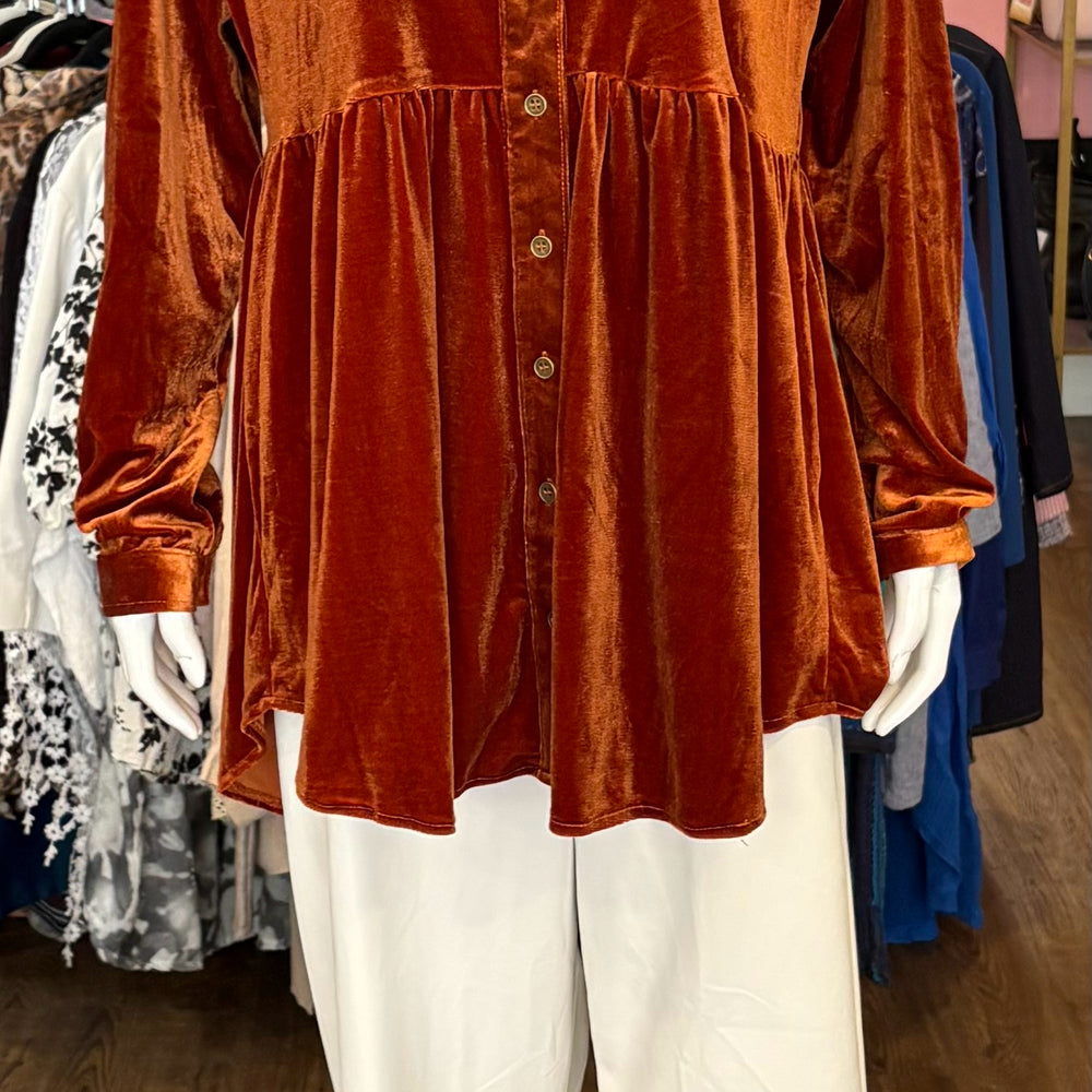 NWT Umgee Dark Orange Velvet Button Up Top Size: L