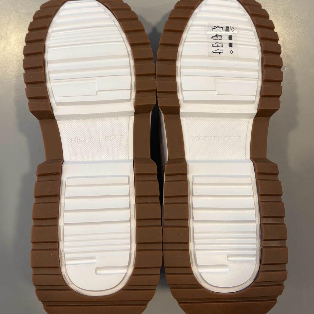 
                      
                        NWB Michael Kors Muse Trainer Mk Outline Jacquard in Light Cream Size:9M
                      
                    