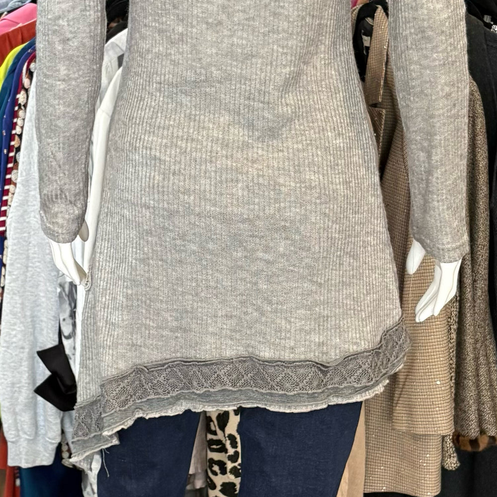 
                      
                        NWT Pretty Angel Grey Asymmetrical Sweater Top Sz: S
                      
                    