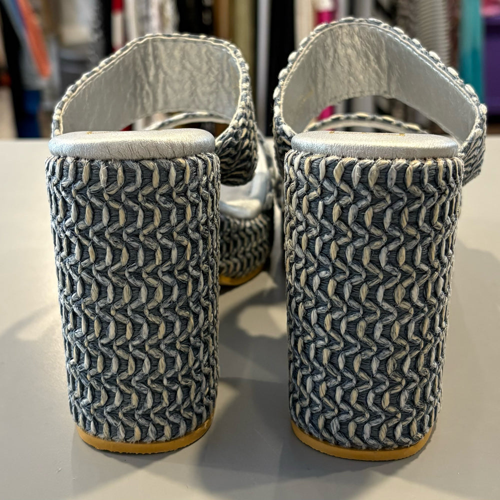 
                      
                        Beach by Matisse Blue Woven Platform Sandal Heels Size:10M
                      
                    
