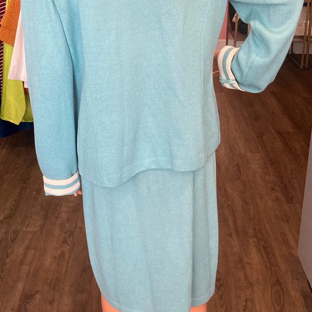 
                      
                        St. John Baby Blue & White 2 Piece Suit Size:12/14
                      
                    