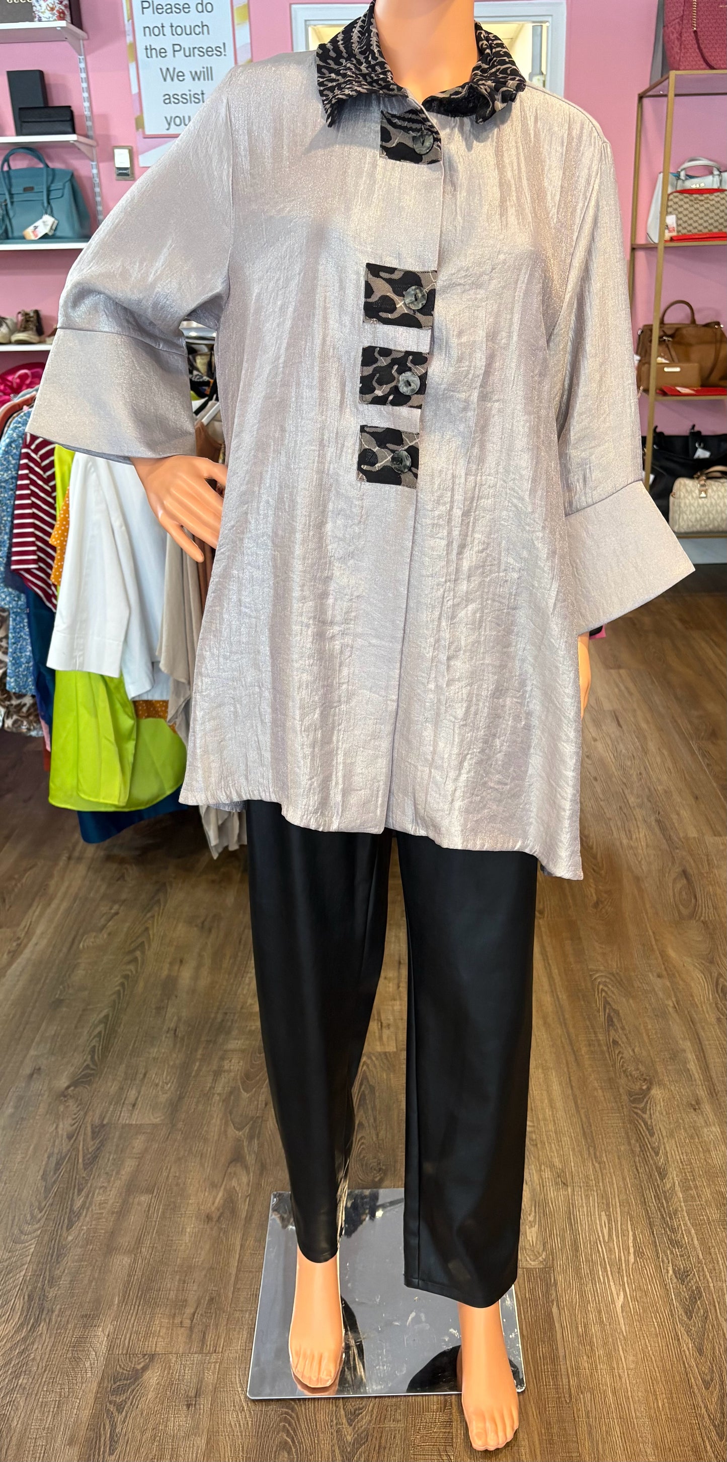 Damee, Inc. Grey Metallic Blouse Size:XL