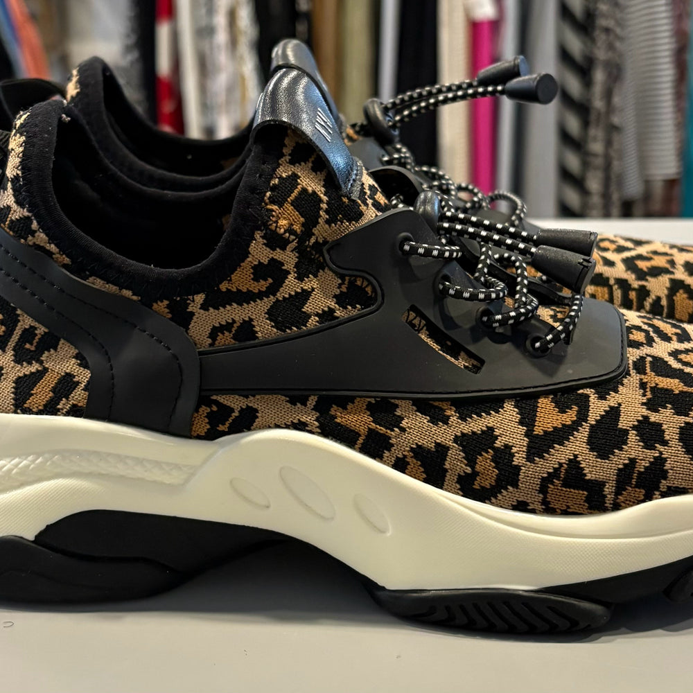 
                      
                        Steve Madden Myles NY90 Leopard Print Sneakers Size:8.5M
                      
                    