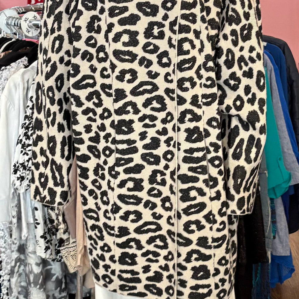 NWT Crazy Train Leopard Print Snap Button Cardigan Size: XL