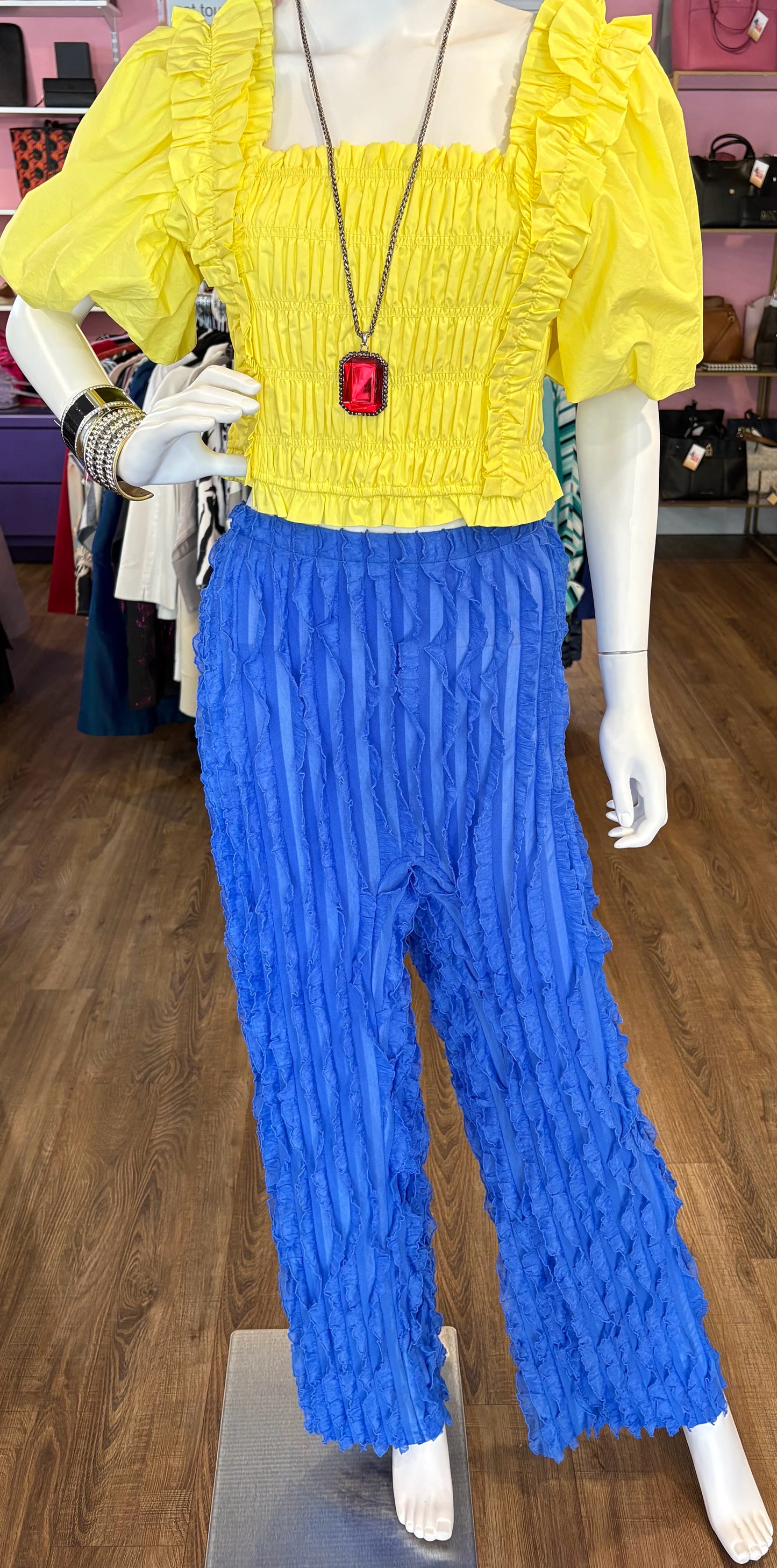 Blue Wide Legged Pants Size: XL