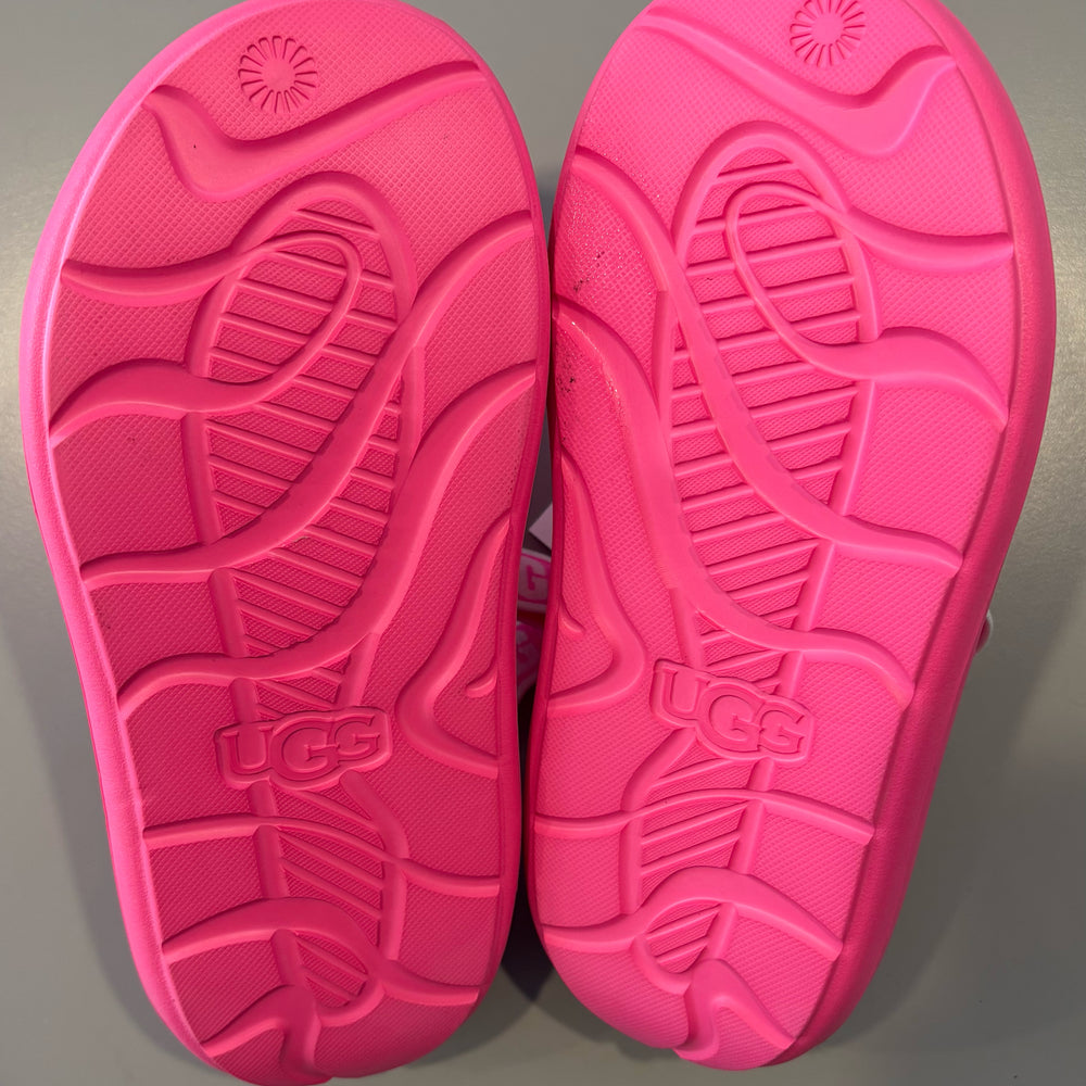 
                      
                        NWT  UGG K Sport Yeah Slingback Sandals Sz: 5
                      
                    
