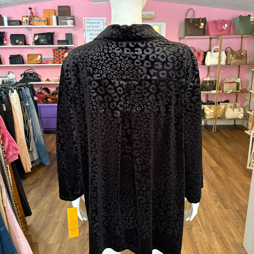 
                      
                        Size 2X Ruby Rd. Blouse
                      
                    