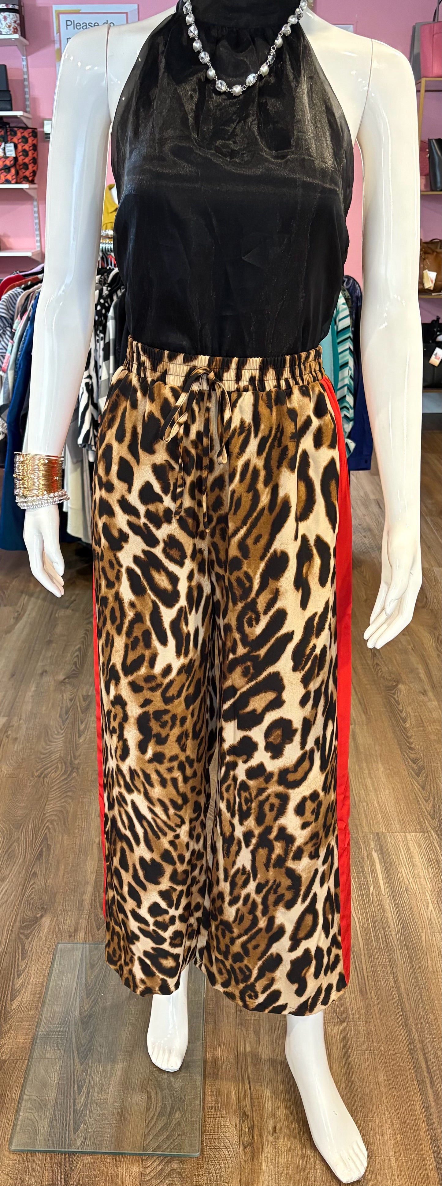 Cheetah Print Flared Legged Pants Size: M