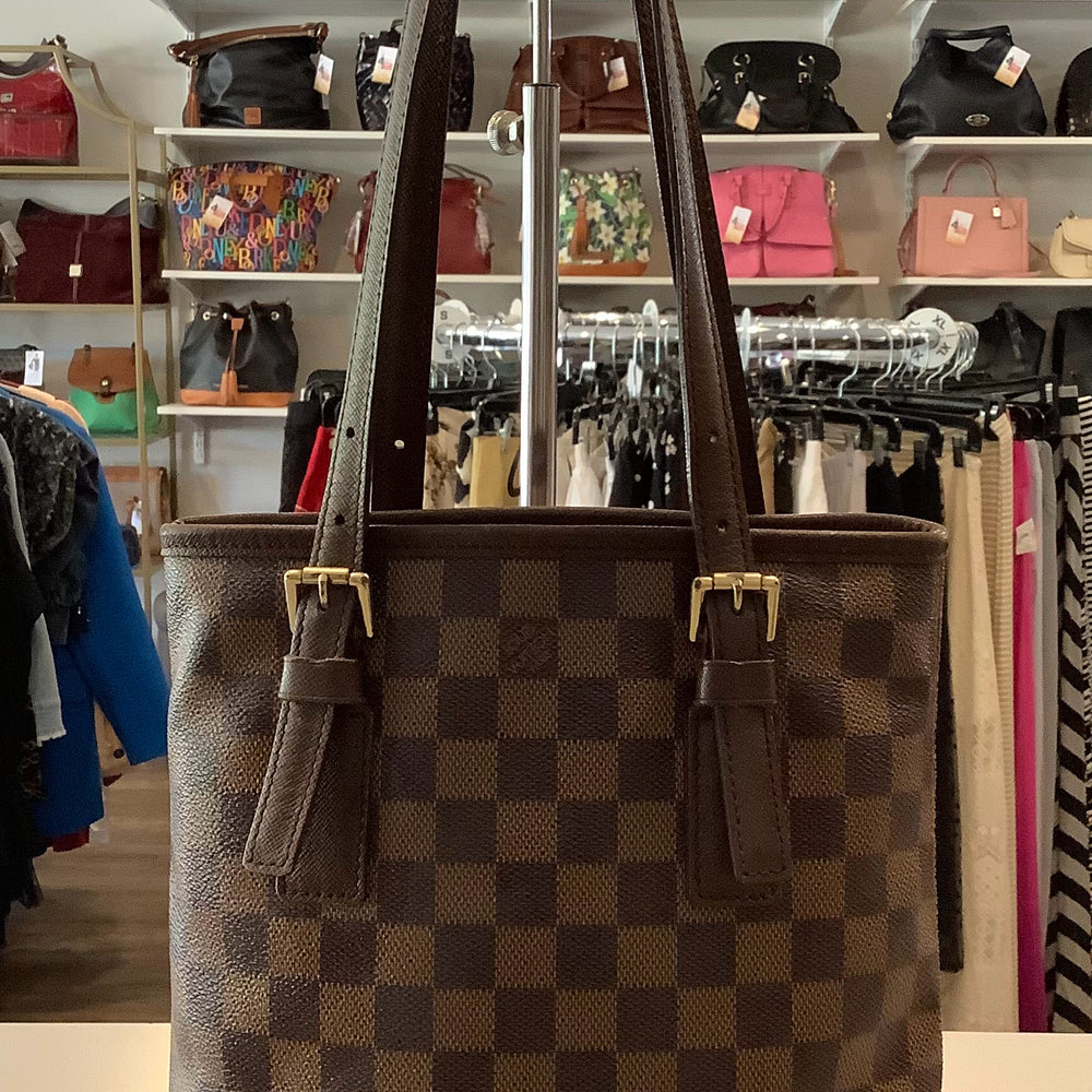 Louis Vuitton Damier Canvas Marais Bucket Bag