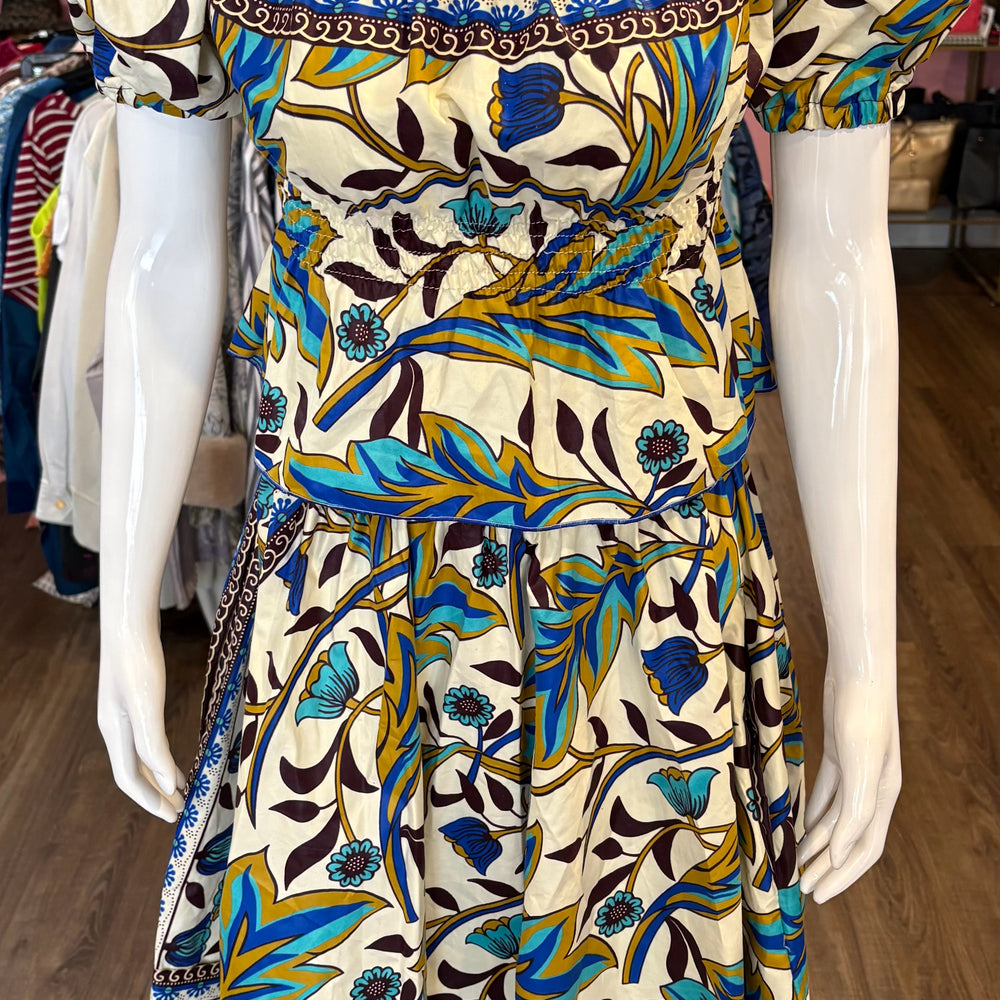 
                      
                        Size Small (8) 2 Piece African Skirt Set
                      
                    