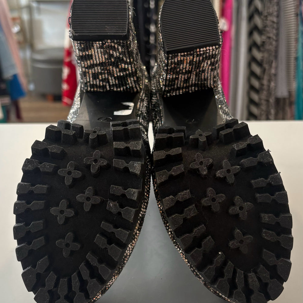 
                      
                        It's Fashion Cheetah Print Rhinestone Embellished Bootie Platform Heels Size:7M
                      
                    