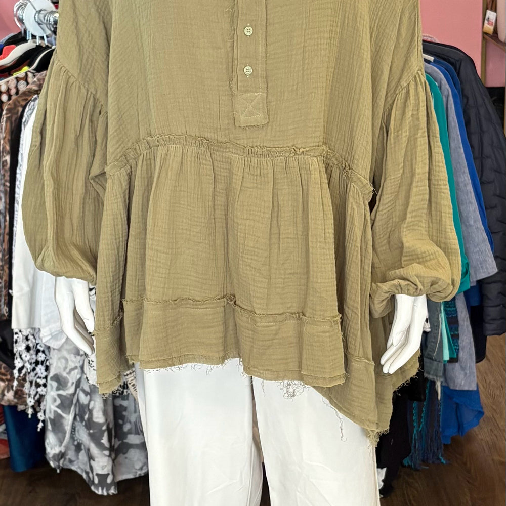Peach Love Olive Green Blouse Size:L