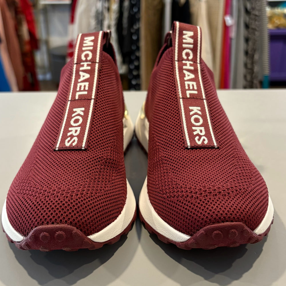 
                      
                        Michael Kors Bodie Logo Tape Mesh Slip On Trainer in Dark Berry Size:9M
                      
                    
