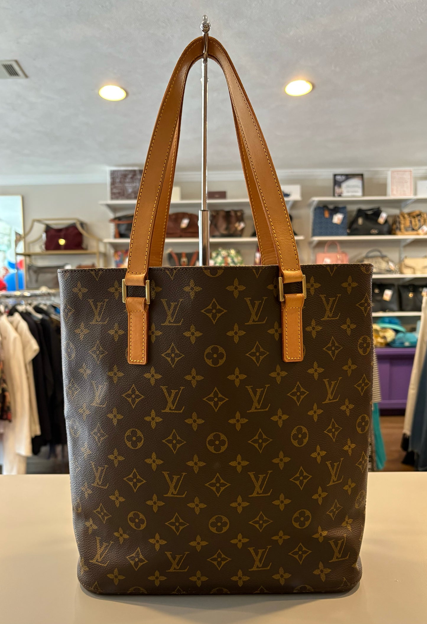 RARE Louis Vuitton Vavin GM Tote