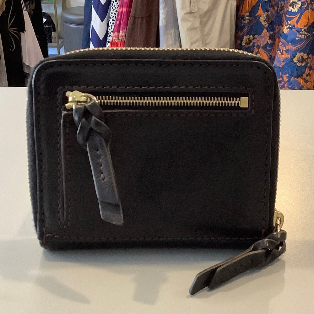 Dooney & Bourke wallet