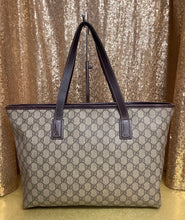 Load image into Gallery viewer, Gucci Signature Tote