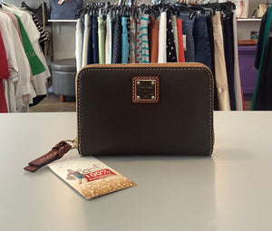 Dooney and Bourke Pebble Grain Medium Zip Around Wallet