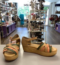 Load image into Gallery viewer, Gee WaWa Wedge Sandal