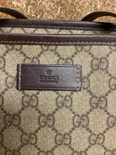 Load image into Gallery viewer, Gucci Signature Tote