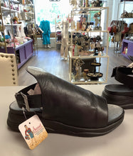 Load image into Gallery viewer, Girotti One and Only Chunky Sole Sandal