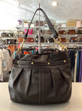 Load image into Gallery viewer, Coach Shoulder Bag