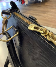 Load image into Gallery viewer, Louis Vuitton Epi Alma PM