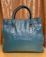 Load image into Gallery viewer, Michael Kors Large Hamilton